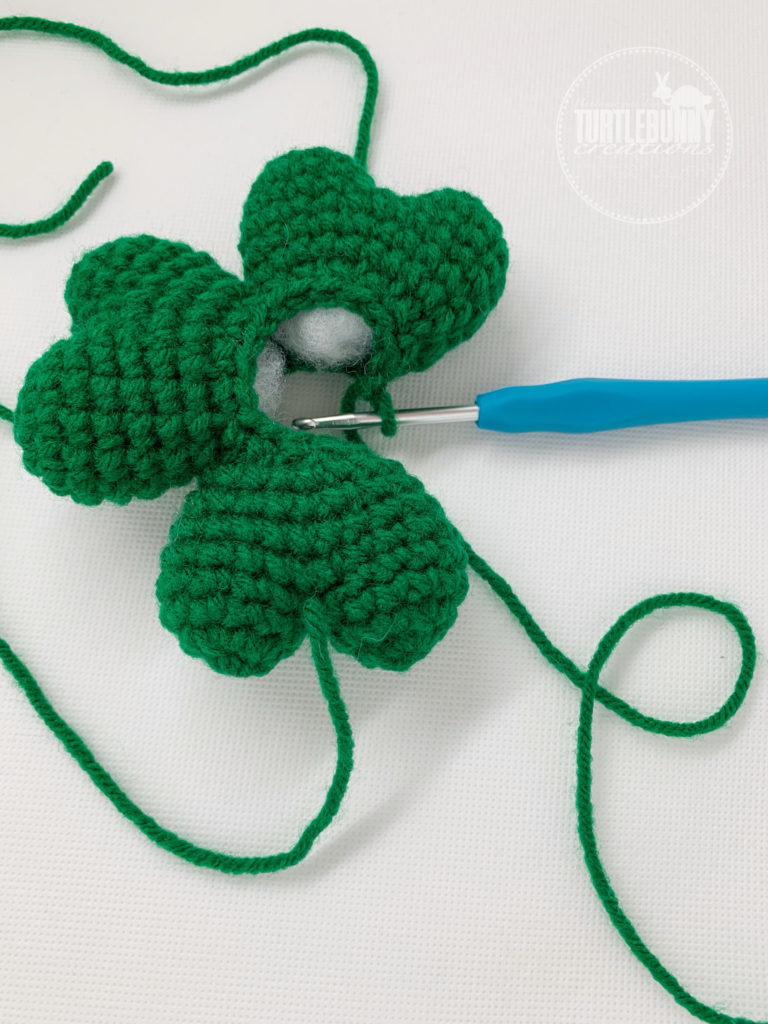 Free Crochet Pattern: No-Sew Crochet Plush Shamrock by TurtleBunny Creations