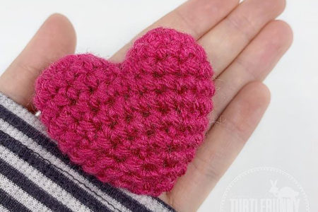 Free Crochet Pattern: 3D Crochet Heart from TurtleBunny Creations by Chrissy Callahan